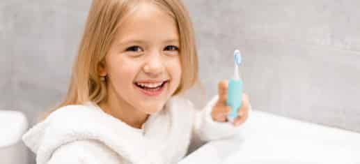 Ist eine elektrische Zahnbürste für Kinder geeignet?